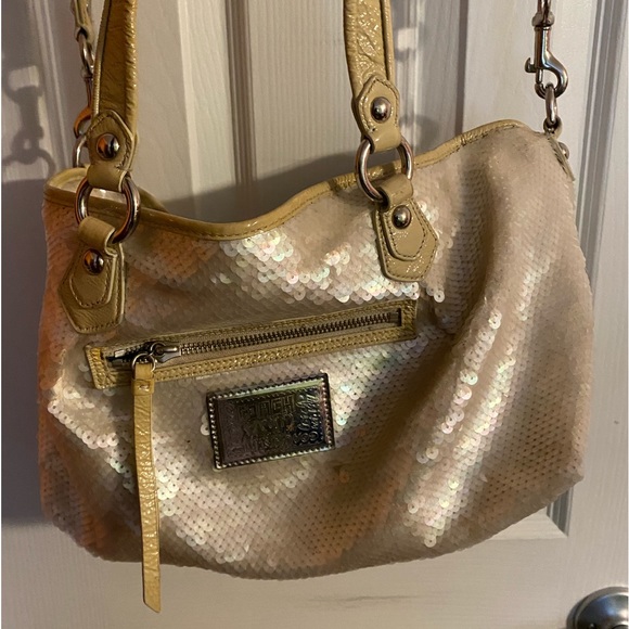 VINTAGE Rare Coach Opal Poppy Sequin Rocker bag with matching wristlet! - Picture 2 of 10